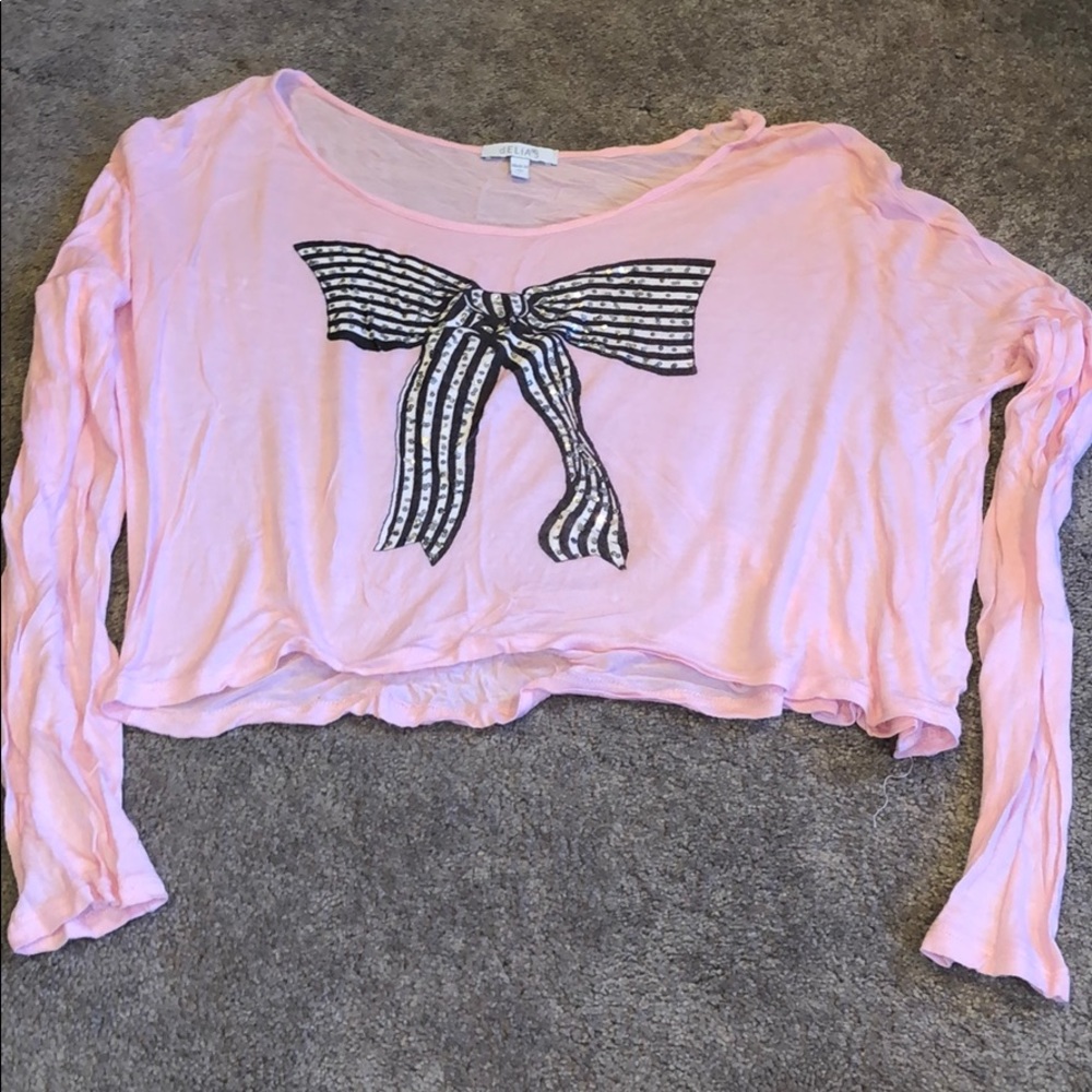 pink long sleeve w/ bow